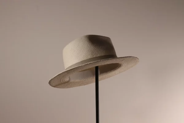 Cappello Lucia