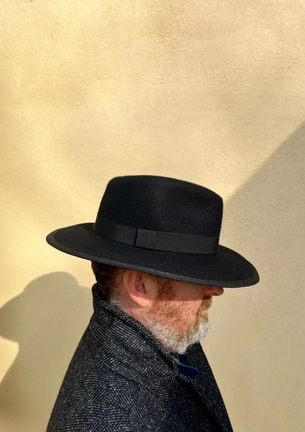 efelidi-fedora-uomo